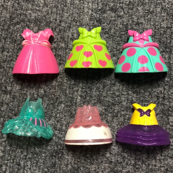 Minnie Mouse (2) with dresses, shoes, accessories - Picture 8 of 11